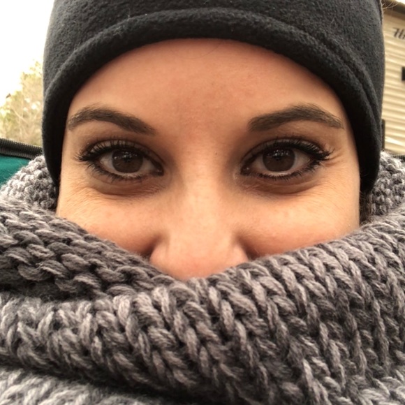 Meet your Posher, April - Picture 1 of 1